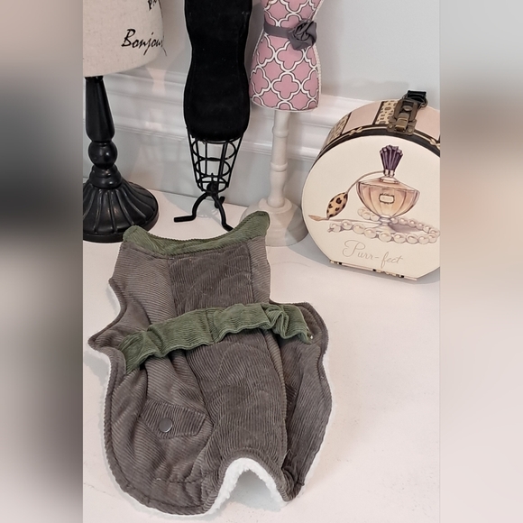 2 Dog Winter Jackets and 1 Dog Rain Jacket Size Small NWT - Picture 6 of 12